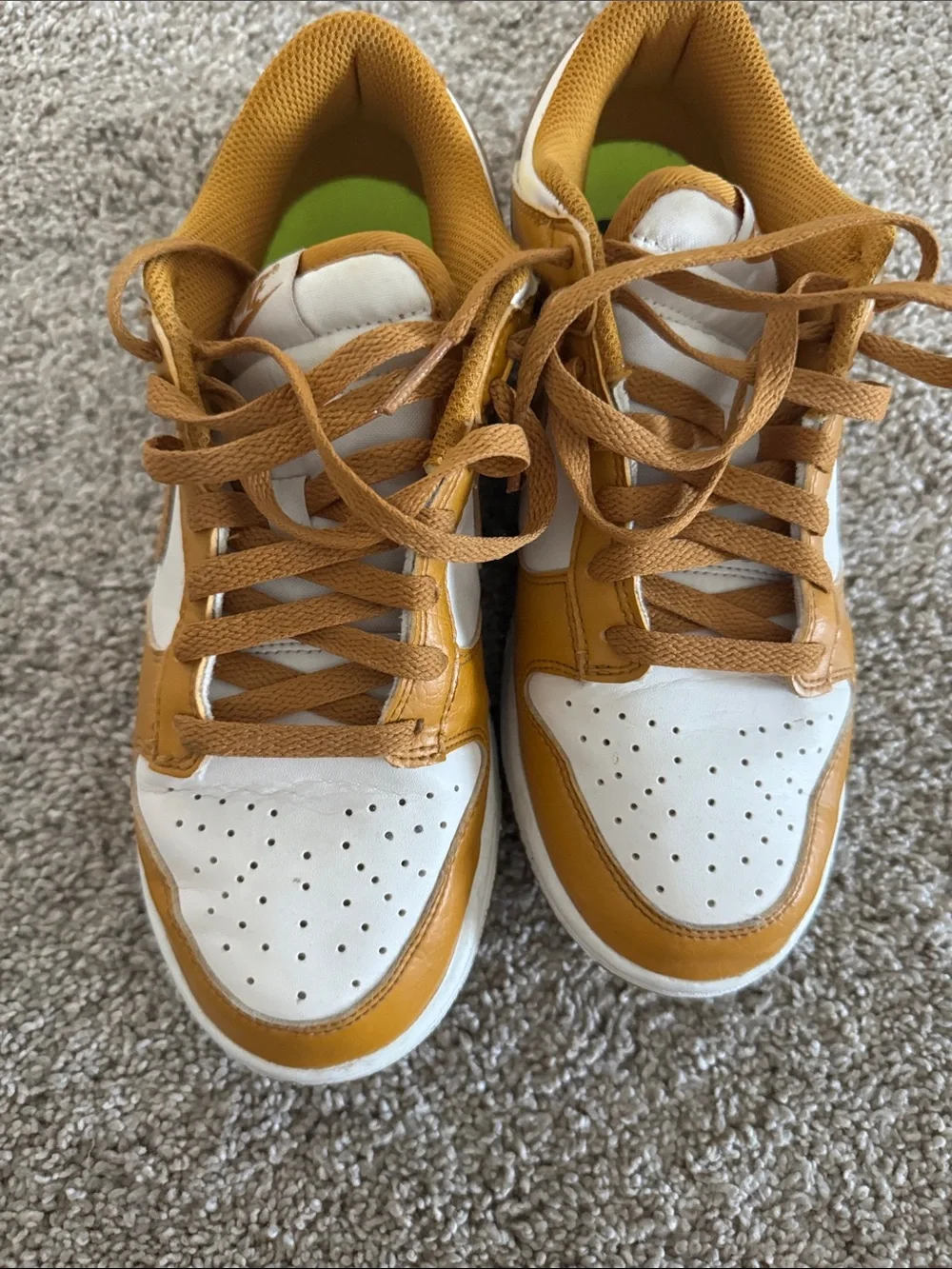 Nike Women's White and Mustard Athletic Sneakers